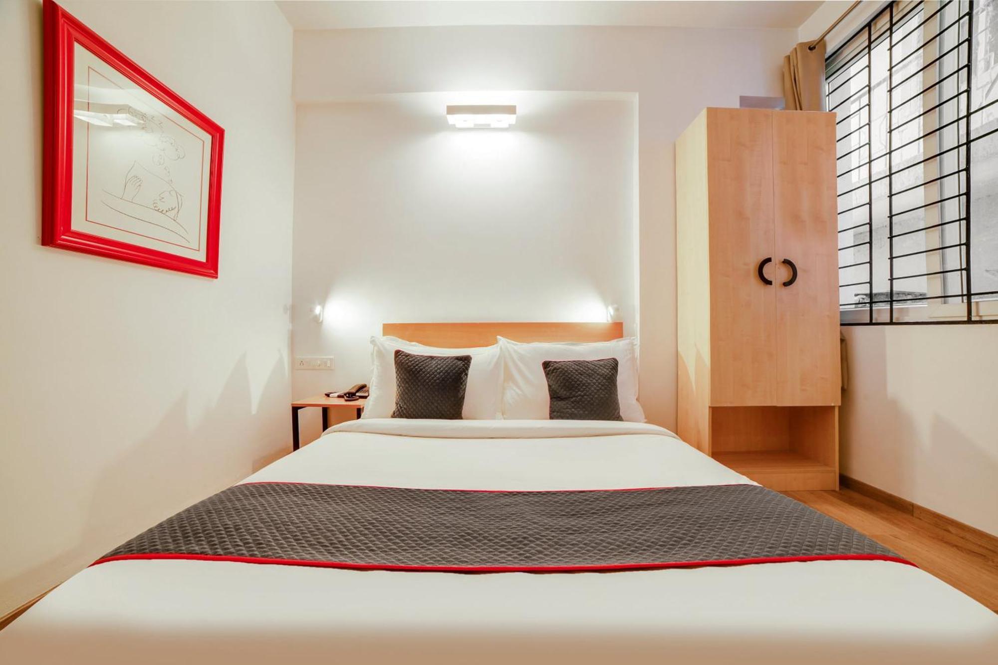 Townhouse Sarvar Hospitality Near Ascendas Park Square Mall Bangalore Eksteriør bilde